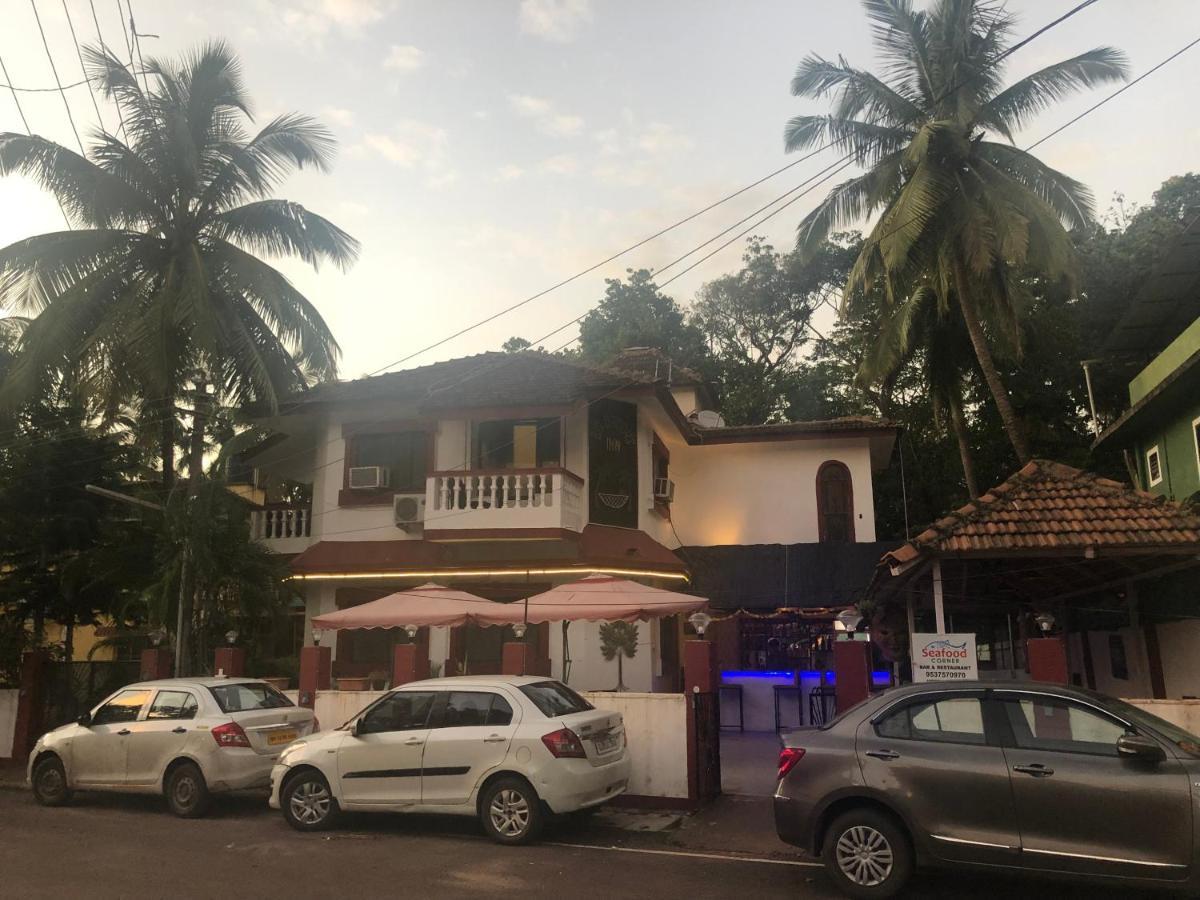 Big Daddy'S Inn Candolim Exteriör bild